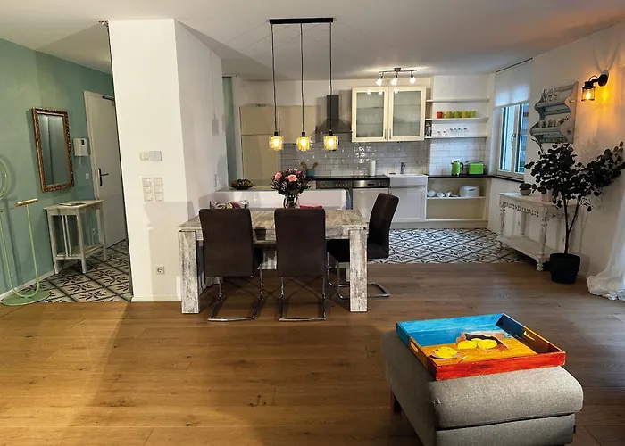 Hartsee Apartment